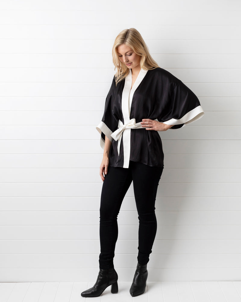 Black and white kimono deals jacket