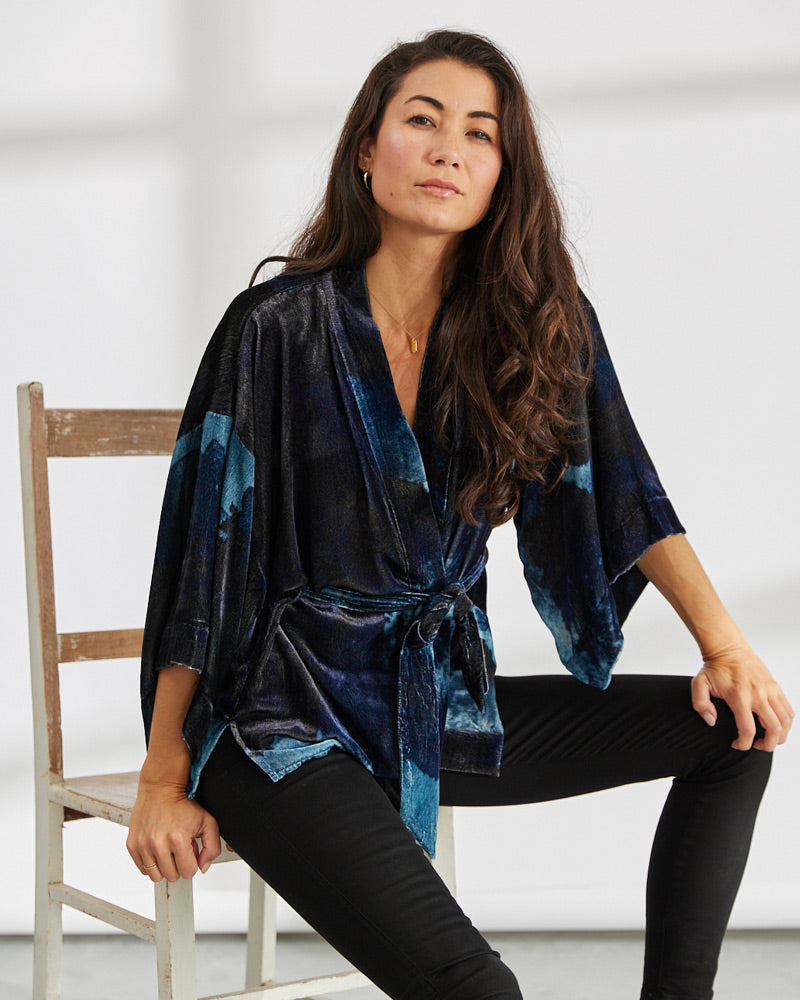 Black velvet hot sale kimono jacket