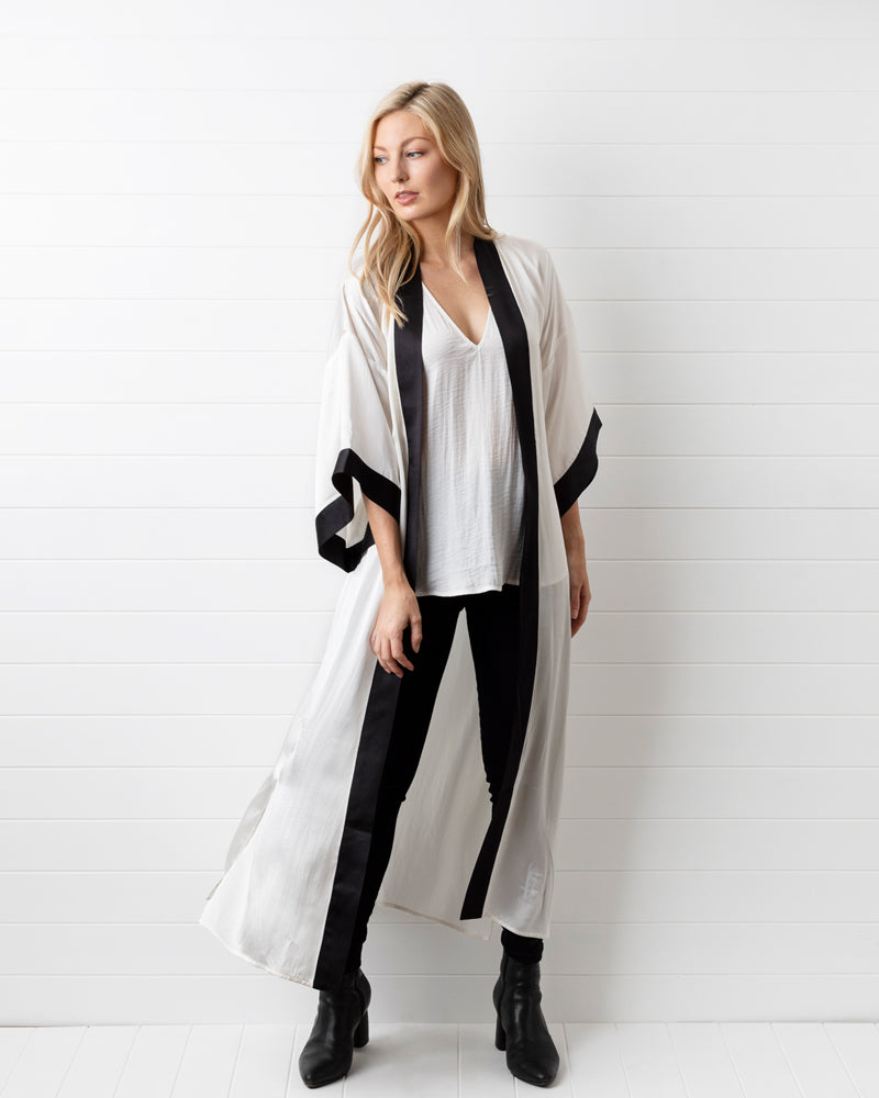 White Kimono Robe Squeak